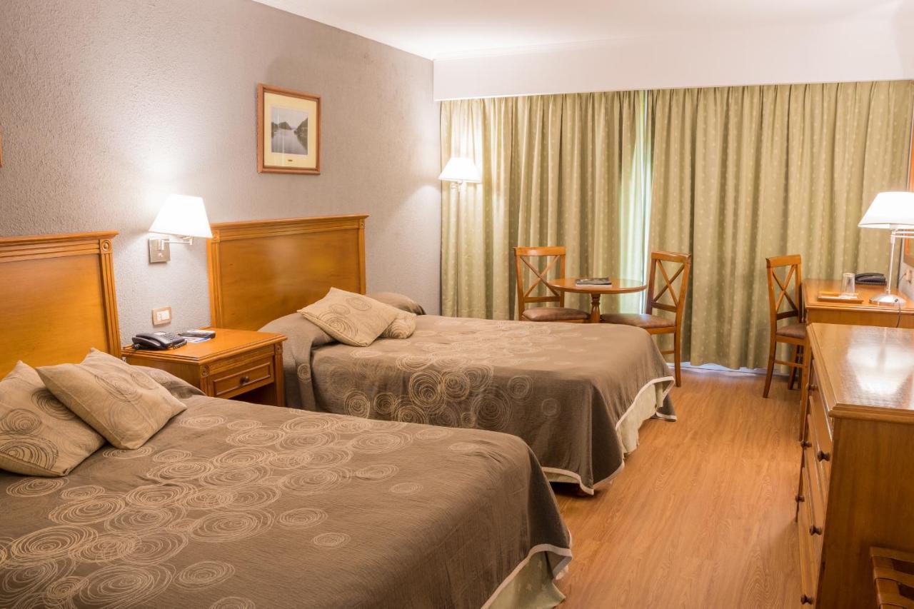 Howard Johnson Rio Cuarto Hotel Y Casino מראה חיצוני תמונה